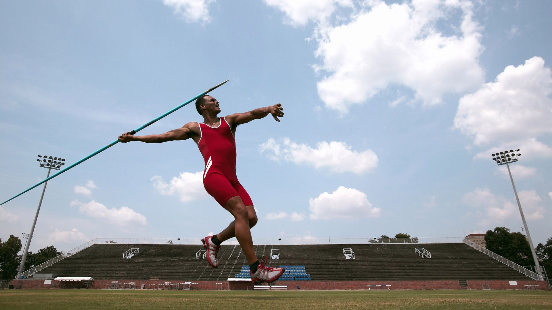 国足快攻下球员站位结构演变，国足最快进球